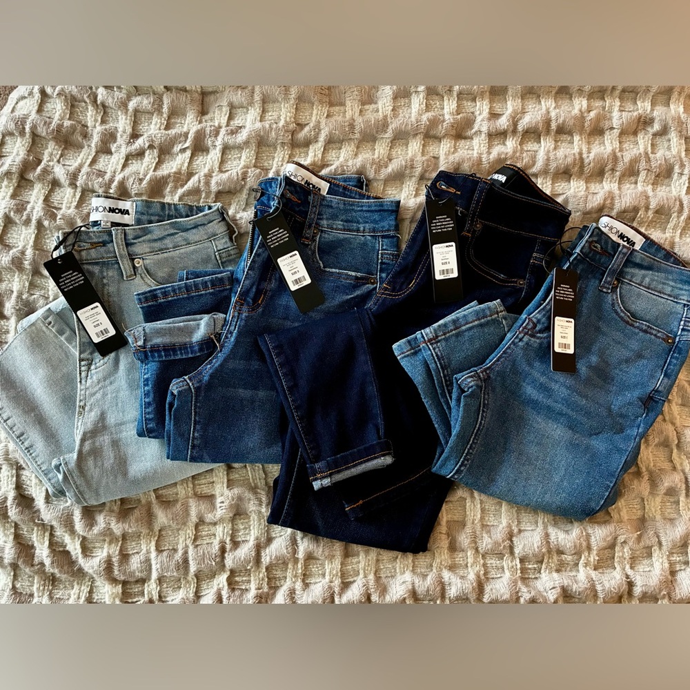 Fashion Nova Women's Skinny Jeans - Light Blue, Dark Blue, Medium Blue